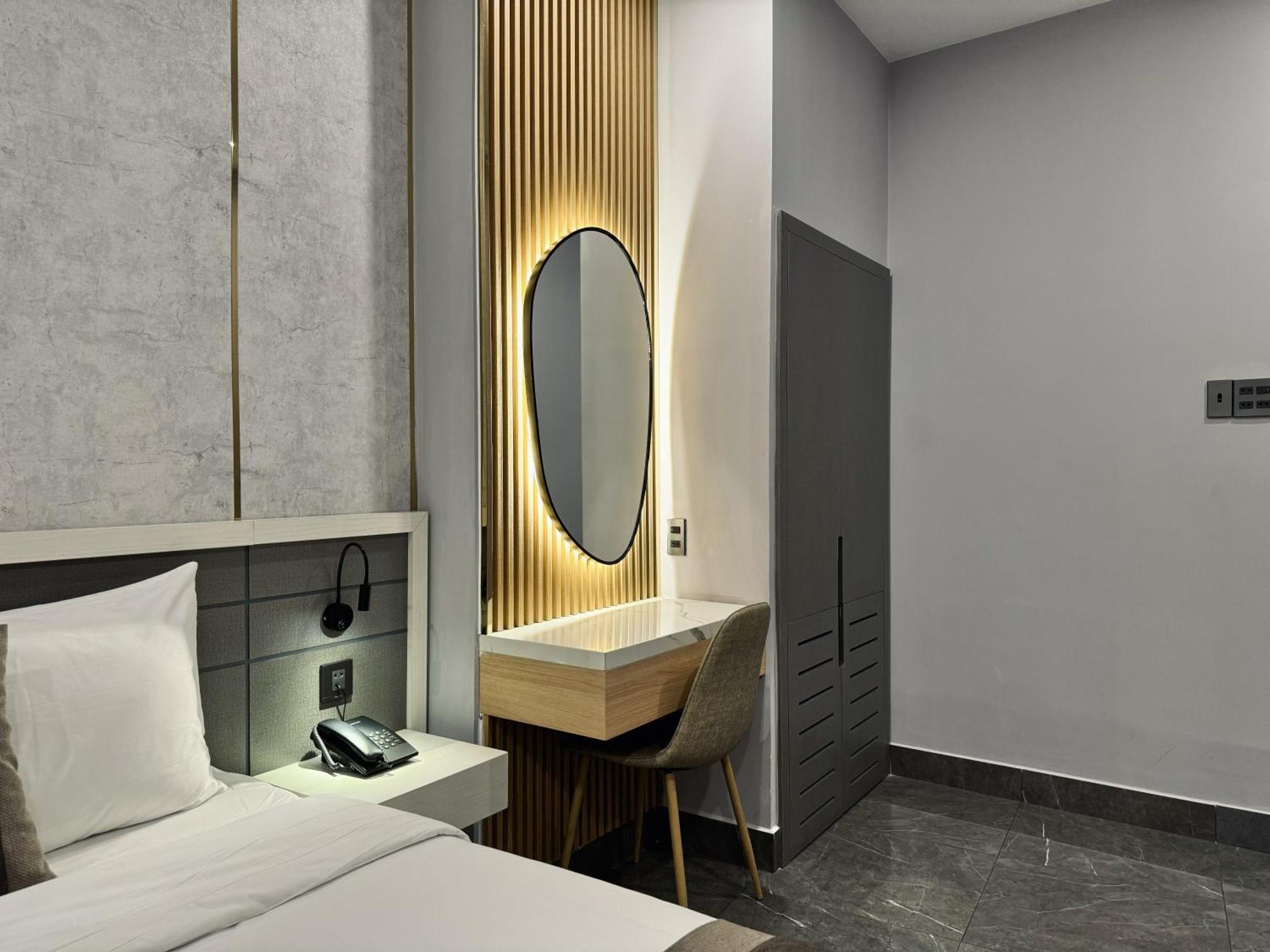 Lion 9 Hotel Can Tho Bagian luar foto